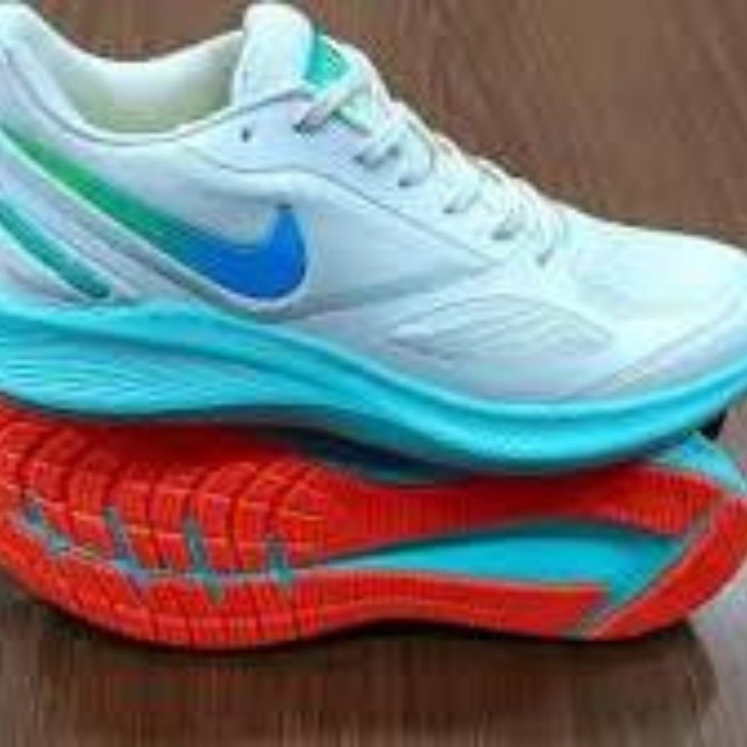 Nike Guide10